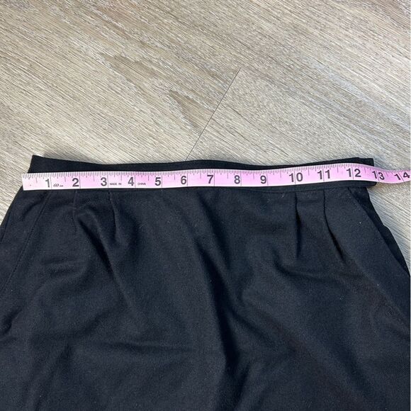 PENDLETON | Vintage Black Wool Skirt - Picture 4 of 6